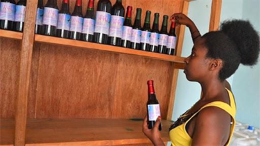 Rwanda| Elle produit du vin à partir de jus de betteraves avec sa start-up